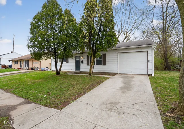 2nd image of 4101 Biscayne Rd, Indianapolis, IN 46226 | MLS# 22092557