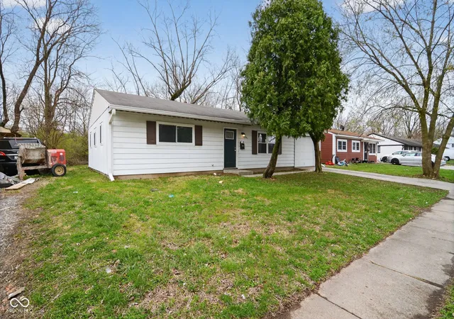 3rd image of 4101 Biscayne Rd, Indianapolis, IN 46226 | MLS# 22092557