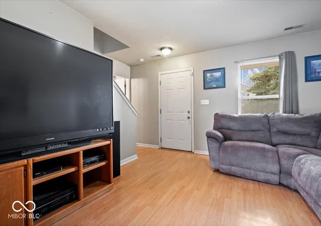 2nd image of 5208 Hodson Pl, Indianapolis, IN 46241 | MLS# 22092705