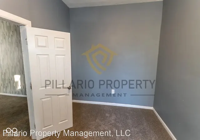 Photo 3 of Single family home for sale at 1909 Union St, Indianapolis, IN 46225 | MLS# 22092824 | Listing updated on 2026-06-22