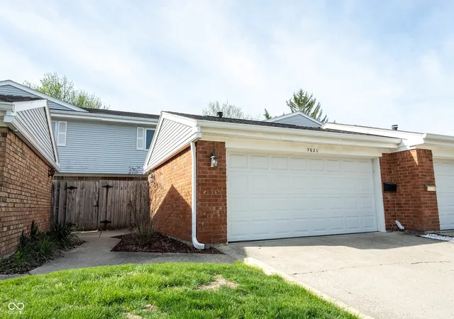 1st image of 7621 Vintage Ct, Indianapolis, IN 46226 | MLS# 22092912
