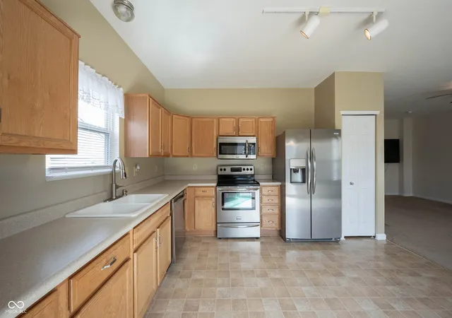 5th image of 12237 Packers Ave, Fishers, IN 46037 | MLS# 22092917
