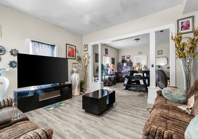 3rd image of 151 Bakemeyer St, Indianapolis, IN 46225 | MLS# 22093098