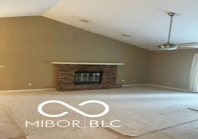 Photo 4 of Single family home for sale at 1076 W Southport Rd, Indianapolis, IN 46217 | MLS# 22093107 | Listing updated on 2026-08-10