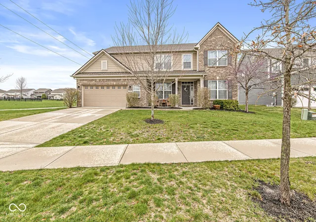 Photo 3 of Single family home for sale at 4508 Andover Pkwy, Westfield, IN 46062 | MLS# 22093173 | Listing updated on 2026-08-12