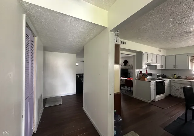 5th image of 7727 Alapaka Ct, Indianapolis, IN 46217 | MLS# 22093238