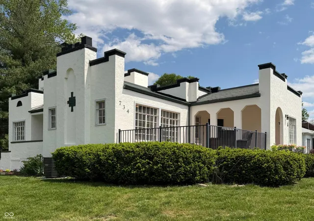 Photo 1 of Single family home for sale at 734 W 5th Street, Seymour, IN 47274 | MLS# 22093264 | Listing updated on 2026-10-02