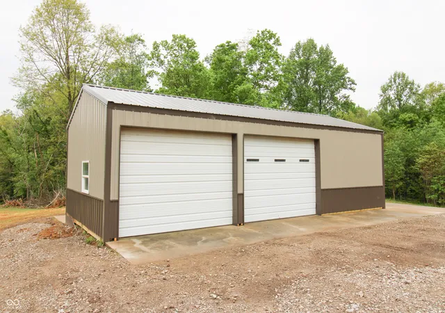 Homes for sale in North Vernon, IN | 3570 E County Road 20 N, North Vernon, IN 47265 | MLS# 22093287