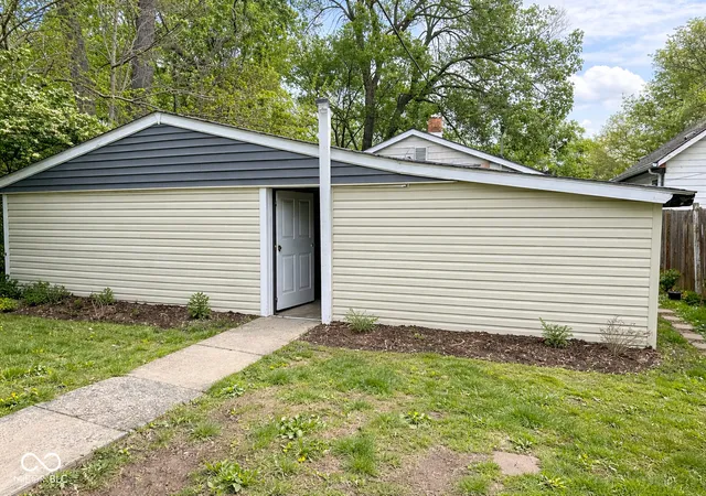 3rd image of 744 S Addison St, Indianapolis, IN 46221 | MLS# 22093309