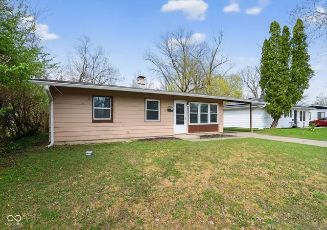 Photo 2 of Sale Pending at 5518 Glencoe St, Indianapolis, IN 46226 | MLS# 22093318 | Listing updated on 2026-07-24