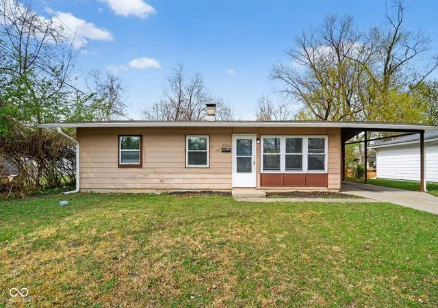 Photo 1 of Sale Pending at 5518 Glencoe St, Indianapolis, IN 46226 | MLS# 22093318 | Listing updated on 2026-07-24