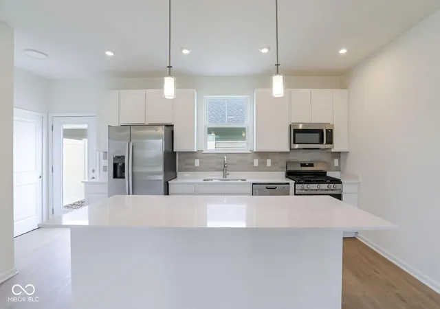 2nd image of 3947 Sandpiper Wy, Brownsburg, IN 46112 | MLS# 22093372