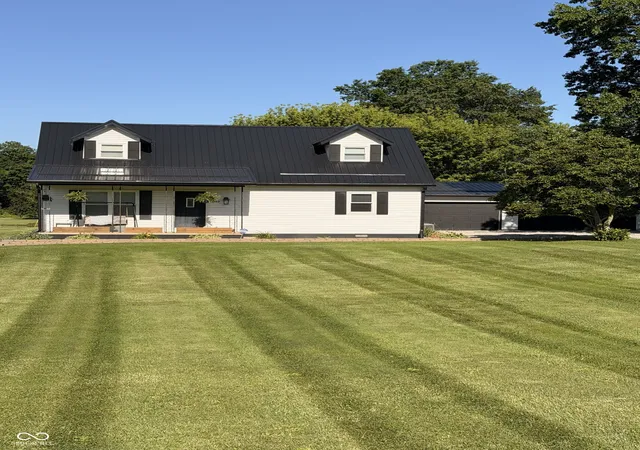 Homes for sale in Reelsville, IN | 8989 S County Road 825 W, Reelsville, IN 46171 | MLS# 22093377
