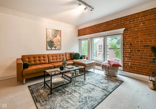 Photo 3 of Condo for sale at 430 N Park Ave #201, Indianapolis, IN 46202 | MLS# 22093378 | Listing updated on 2026-09-21