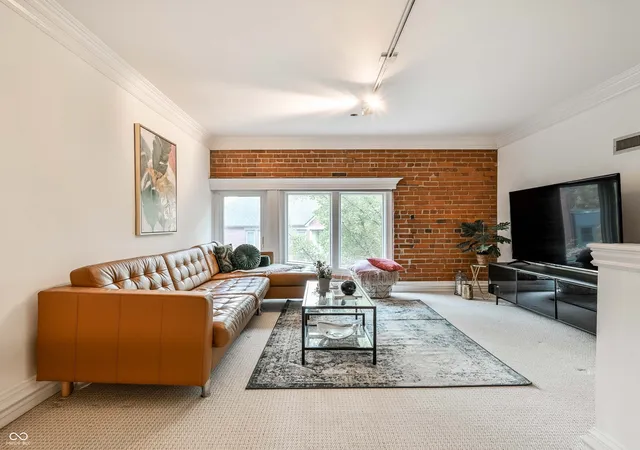 Photo 4 of Condo for sale at 430 N Park Ave #201, Indianapolis, IN 46202 | MLS# 22093378 | Listing updated on 2026-09-21