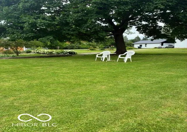 Photo 3 of Sale Pending at 1403 Madison Rd, Elwood, IN 46036 | MLS# 22093388 | Listing updated on 2026-09-02