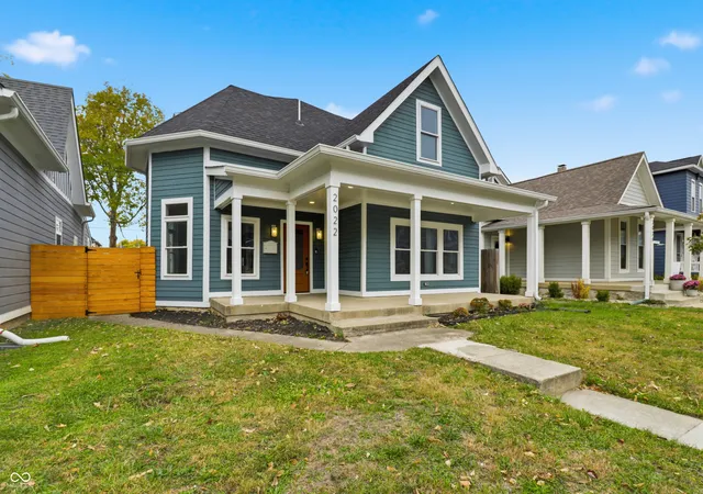 2nd image of 2022 Carrollton Ave, Indianapolis, IN 46202 | MLS# 22093475