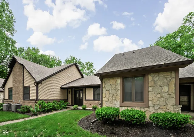 1st image of 2942 Stauffer Row, Indianapolis, IN 46268 | MLS# 22093483