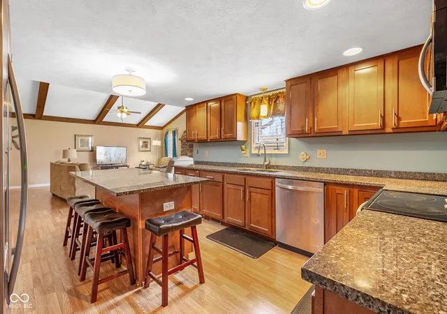 Photo 4 of Single family home for sale at 758 Stafford Rd, Plainfield, IN 46168 | MLS# 22093537 | Listing updated on 2026-10-06