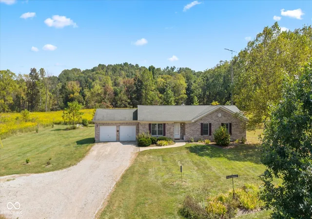 Homes for sale in Nashville, IN | 7839 W Bellsville Pike, Nashville, IN 47448 | MLS# 22093539