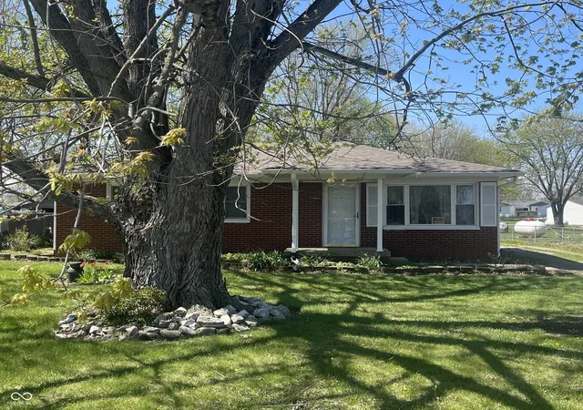 Homes for sale in Fairland, IN | 5743 N Frontage Rd, Fairland, IN 46126 | MLS# 22093555