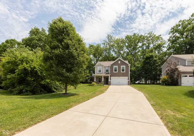 2nd image of 875 Harvest Ridge Dr, Avon, IN 46123 | MLS# 22093572