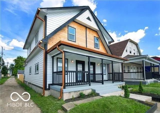 2nd image of 1743 S Meridian St, Indianapolis, IN 46225 | MLS# 22093623