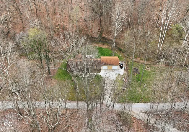 Homes for sale in Nashville, IN | 440 Daugherty Rd, Nashville, IN 47448 | MLS# 22093751