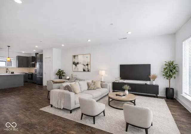 4th image of 727 N Illinois St #202, Indianapolis, IN 46204 | MLS# 22093784