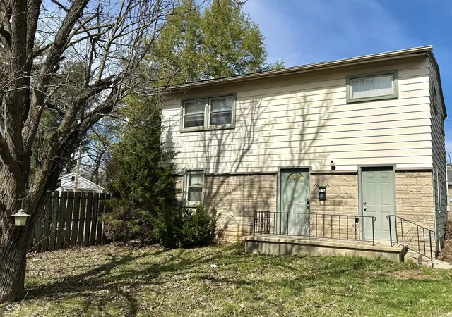 Photo 1 of Single family home for sale at 1916 W White River Blvd, Muncie, IN 47303 | MLS# 22093793 | Listing updated on 2026-07-23