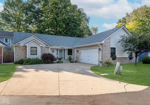 Photo 2 of Single family home for sale at 2628 Inlet Dr, Cicero, IN 46034 | MLS# 22093827 | Listing updated on 2026-09-21