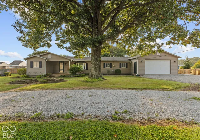 Photo 1 of Single family home for sale at 7847 Trotter Rd, Camby, IN 46113 | MLS# 22093892 | Listing updated on 2026-10-07