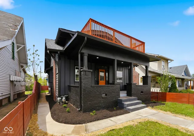 2nd image of 3752 Ruckle St, Indianapolis, IN 46205 | MLS# 22093900