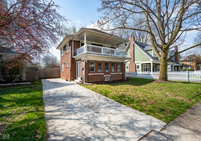 Photo 3 of Sale Pending at 331 W Hampton Dr, Indianapolis, IN 46208 | MLS# 22093920 | Listing updated on 2026-08-21