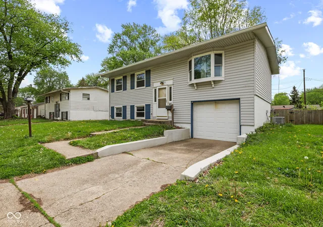 3rd image of 6001 Penway St, Indianapolis, IN 46224 | MLS# 22093924
