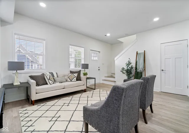 4th image of 22 E Regent St, Indianapolis, IN 46225 | MLS# 22093952