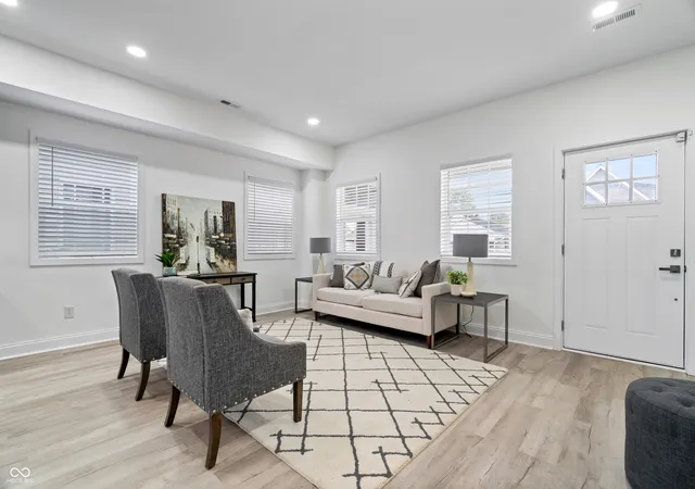 3rd image of 22 E Regent St, Indianapolis, IN 46225 | MLS# 22093952