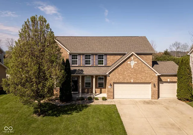 2nd image of 5828 Sunnyvalle Dr, Bargersville, IN 46106 | MLS# 22094033