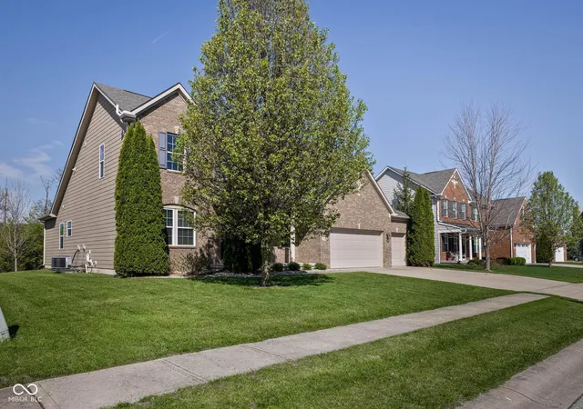 4th image of 5828 Sunnyvalle Dr, Bargersville, IN 46106 | MLS# 22094033