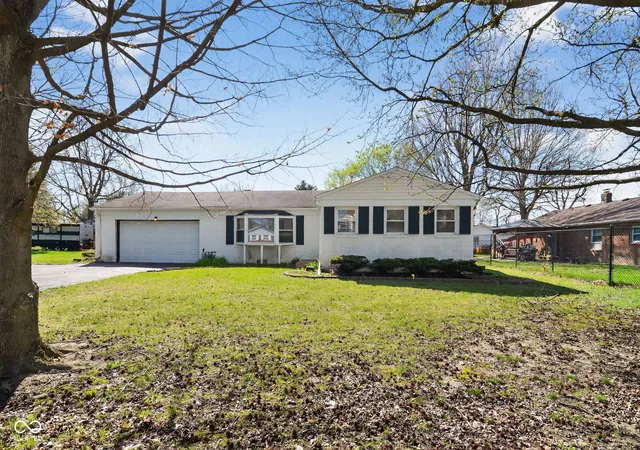 1st image of 802 Chapel Hill Rd, Indianapolis, IN 46214 | MLS# 22094034