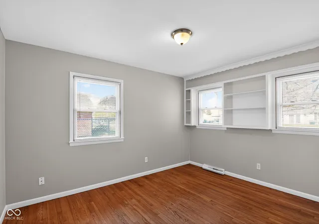 5th image of 802 Chapel Hill Rd, Indianapolis, IN 46214 | MLS# 22094034
