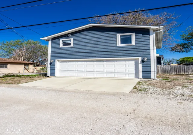33rd image of 1615 Woodlawn Ave, Indianapolis, IN 46203 | MLS# 22094084