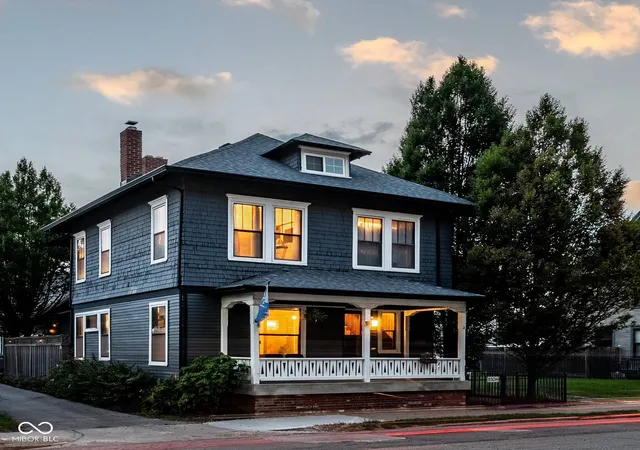 1st image of 850 N College Ave, Indianapolis, IN 46202 | MLS# 22094096