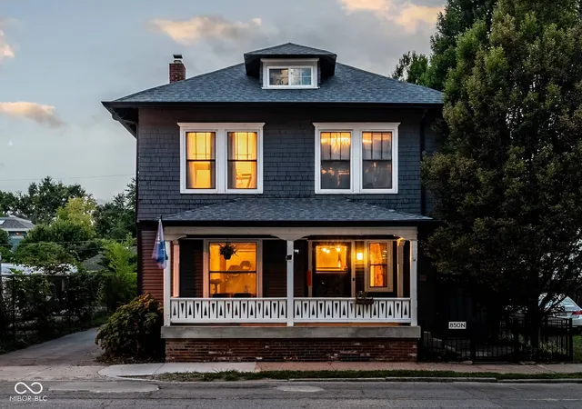 2nd image of 850 N College Ave, Indianapolis, IN 46202 | MLS# 22094096