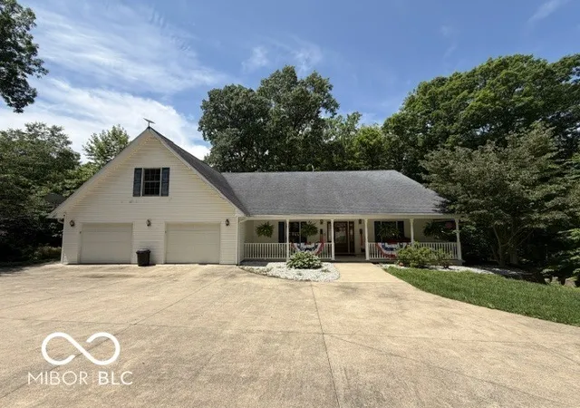 Homes for sale in Bloomington, IN | 7032 S Burch Rd, Bloomington, IN 47403 | MLS# 22094100
