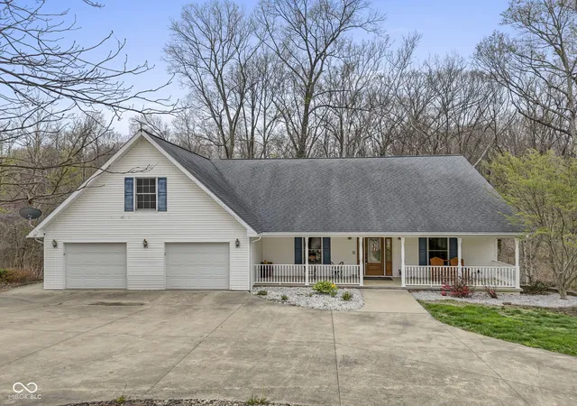 Homes for sale in Bloomington, IN | 7032 S Burch Rd, Bloomington, IN 47403 | MLS# 22094100
