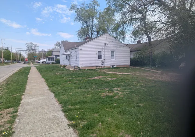 2nd image of 1703 E 34th St, Indianapolis, IN 46218 | MLS# 22094168