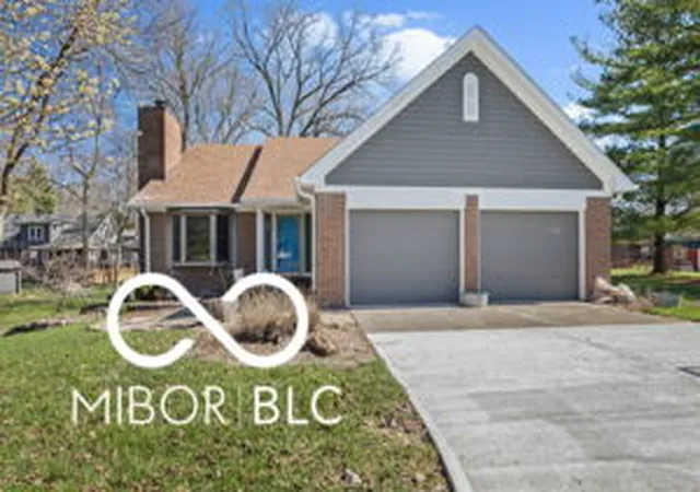 1st image of 11336 Bloomfield Ct, Indianapolis, IN 46259 | MLS# 22094191