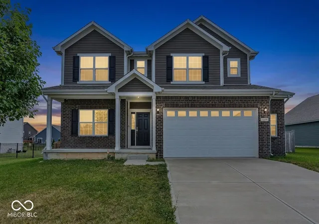2nd image of 2239 Summer Shore Dr, Greenwood, IN 46143 | MLS# 22094193