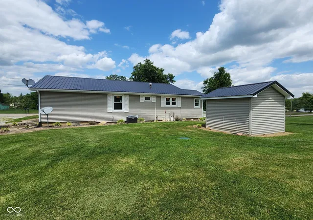Homes for sale in Norman, IN | 8715 W State Road 58, Norman, IN 47264 | MLS# 22094250
